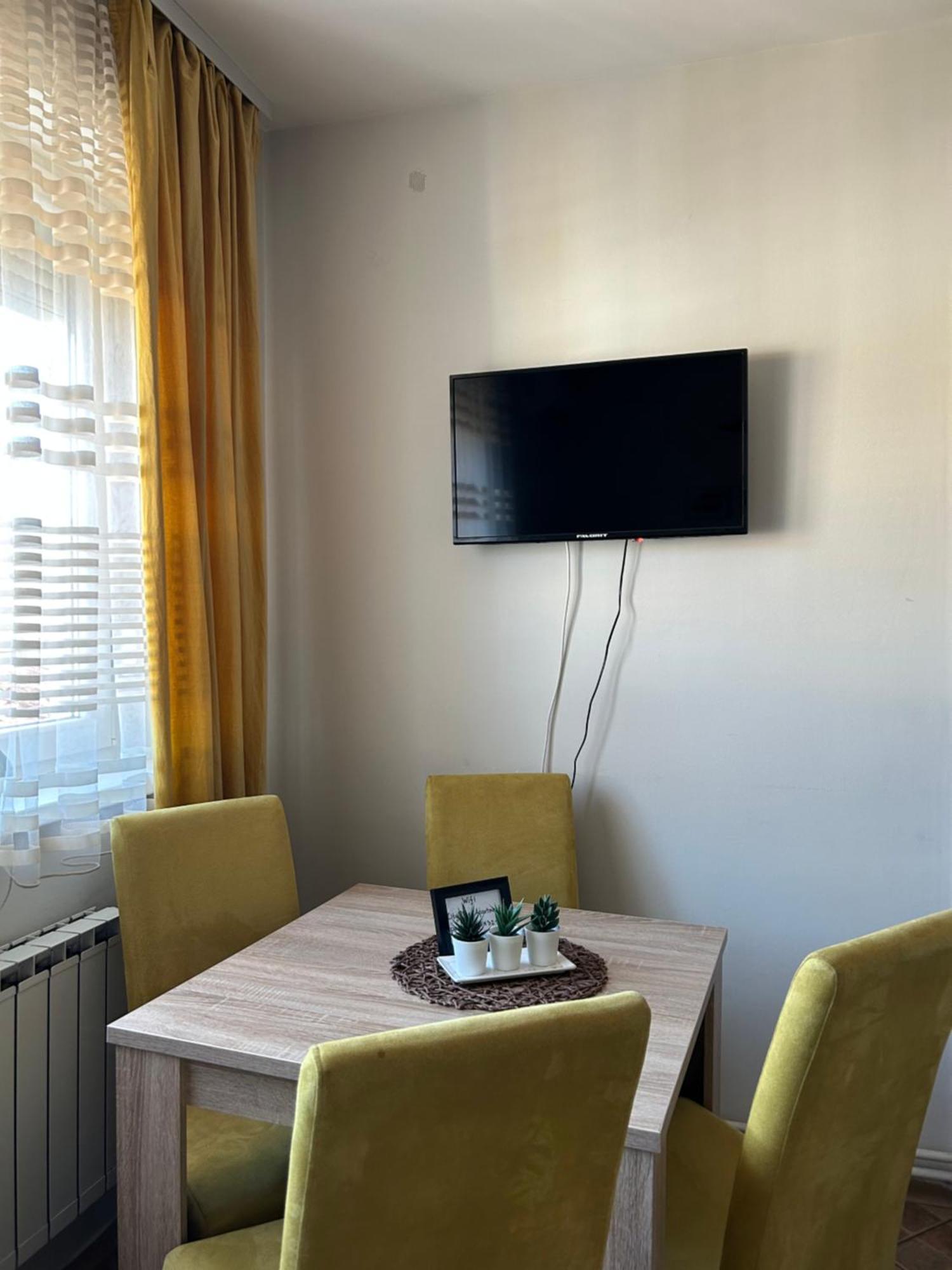 City Place Apartments Kumanovo Luaran gambar